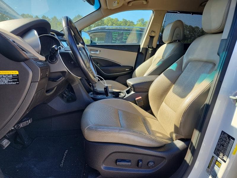 2017 HYUNDAI SANTA FE SE 7