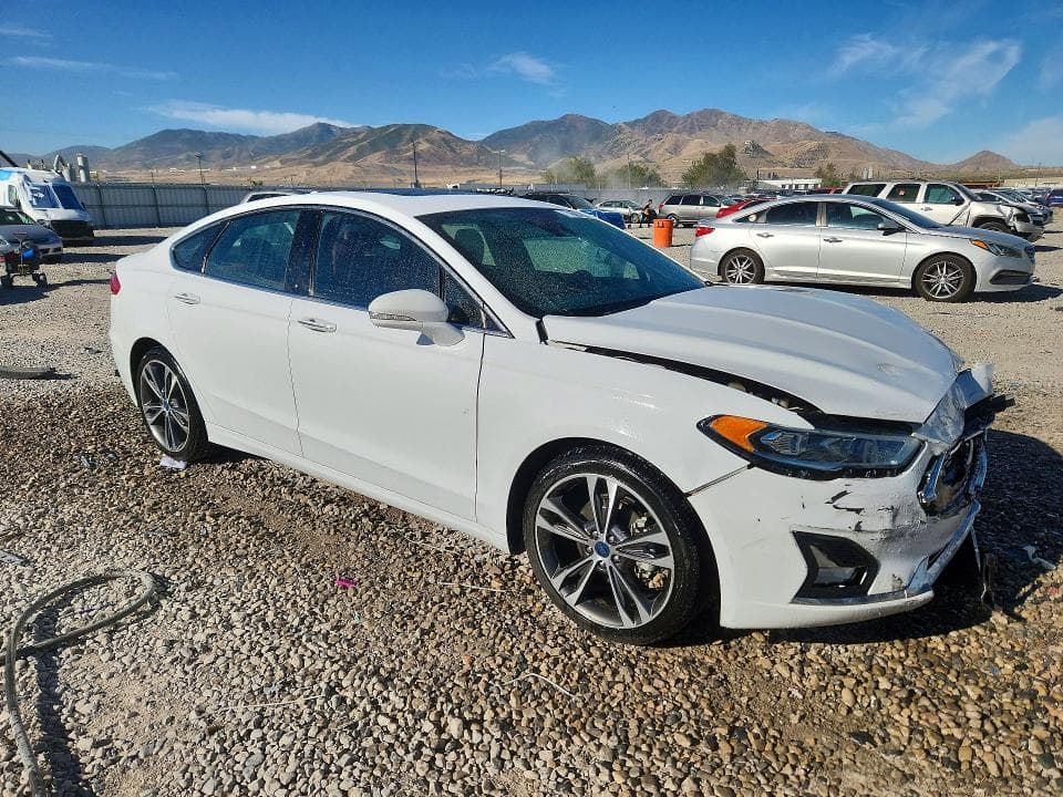 2019 FORD FUSION TITANIUM 4
