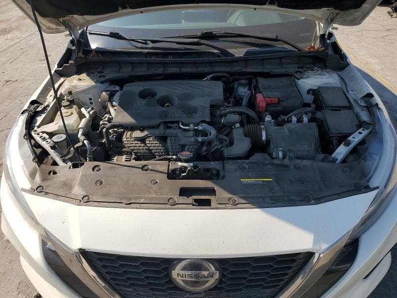 2020 NISSAN ALTIMA SR 11