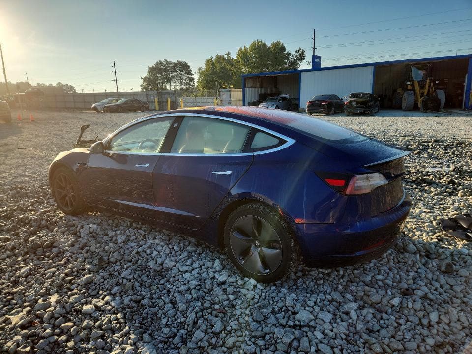 2018 TESLA MODEL 3 2