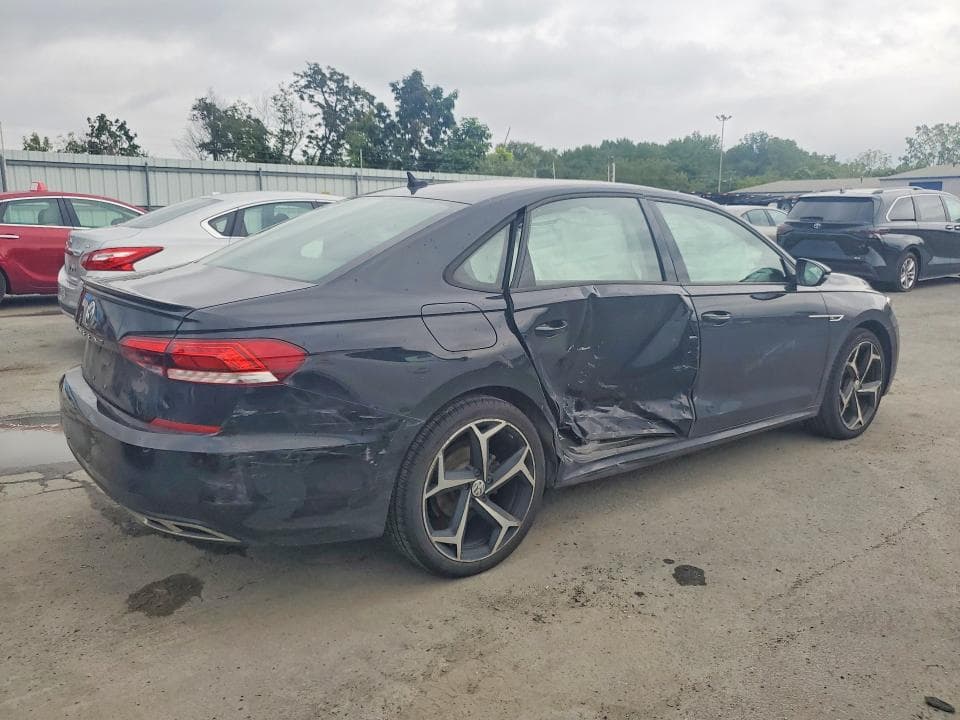 2020 VOLKSWAGEN PASSAT R-LINE 3