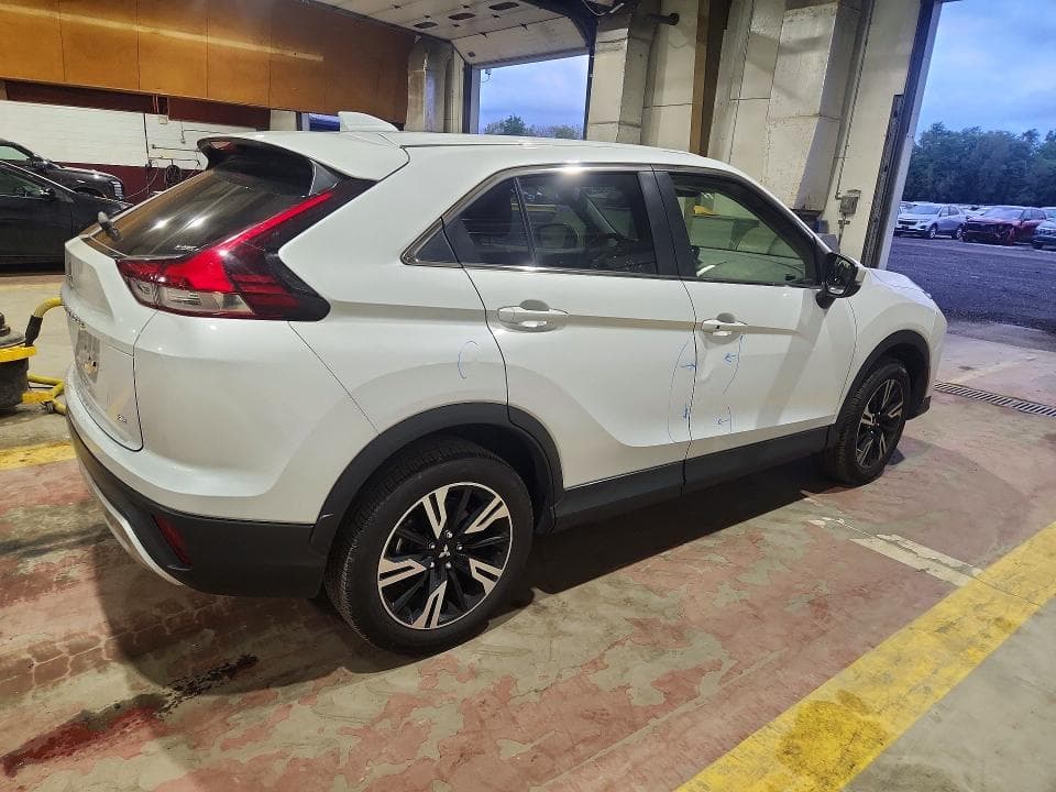 2025 MITSUBISHI ECLIPSE CROSS SE 3
