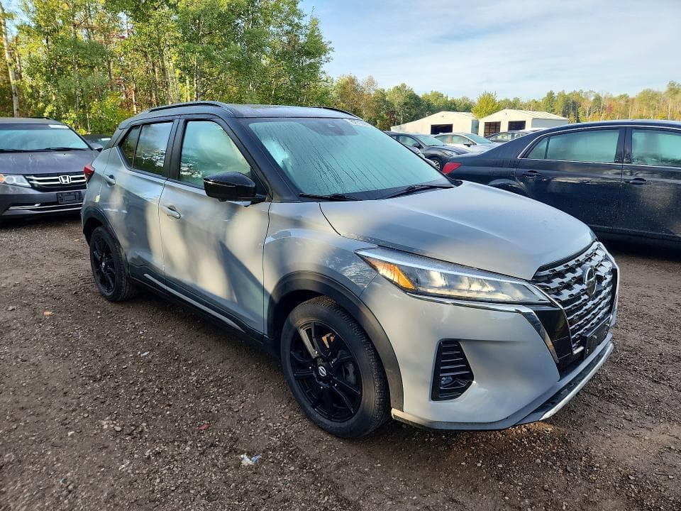 2021 NISSAN KICKS SR 4