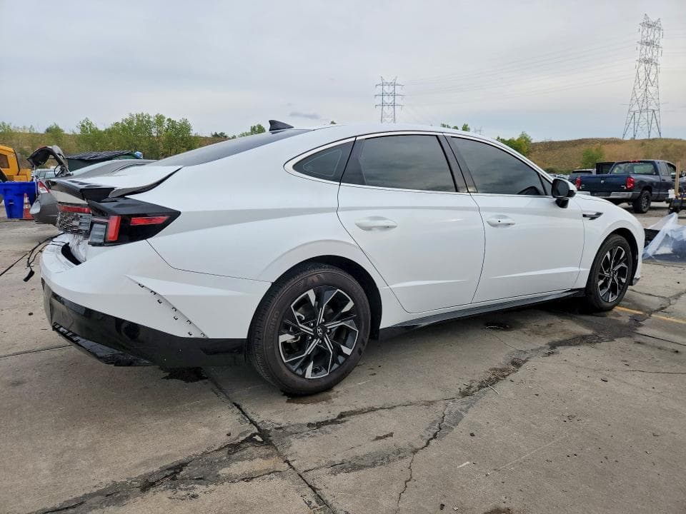 2025 HYUNDAI SONATA SEL 3