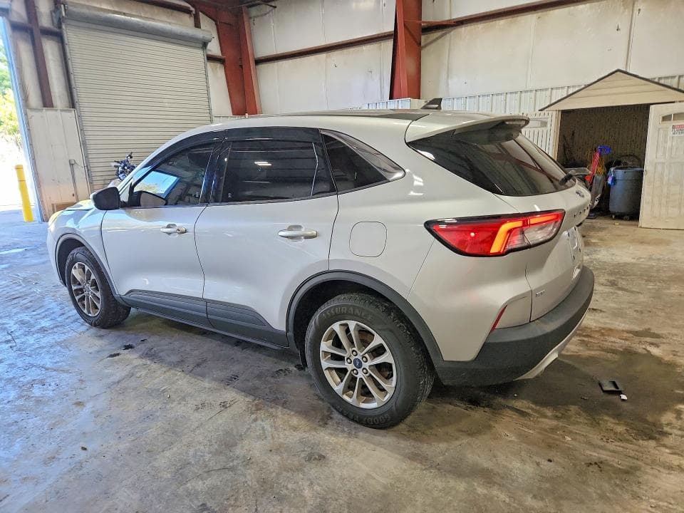 2020 FORD ESCAPE SE 2