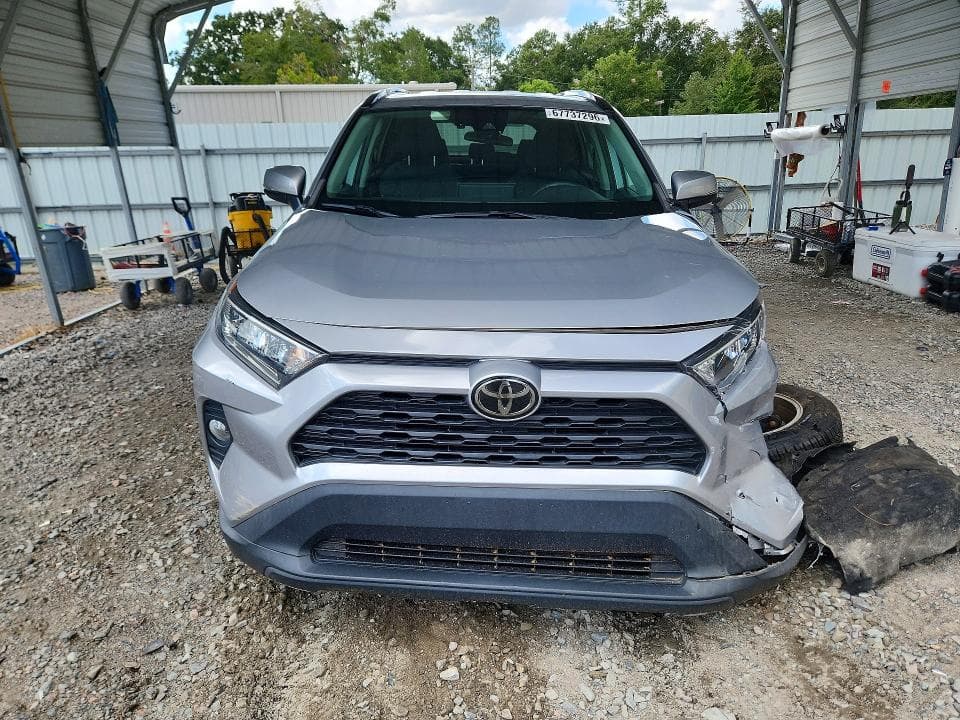2021 TOYOTA RAV4 XLE 5