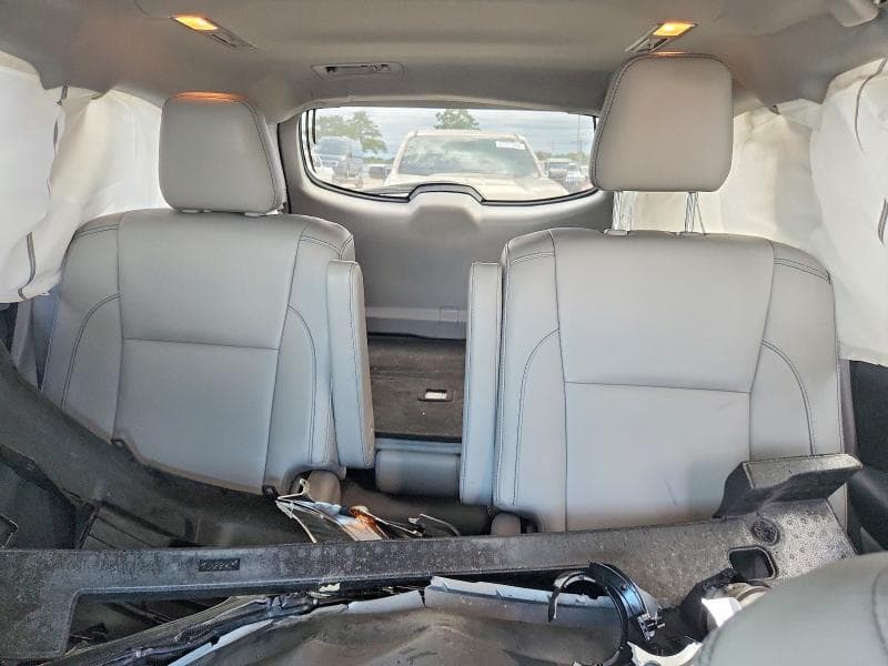 2018 TOYOTA HIGHLANDER XLE 10