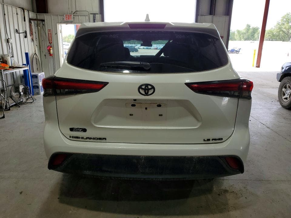 2021 TOYOTA HIGHLANDER LE 6