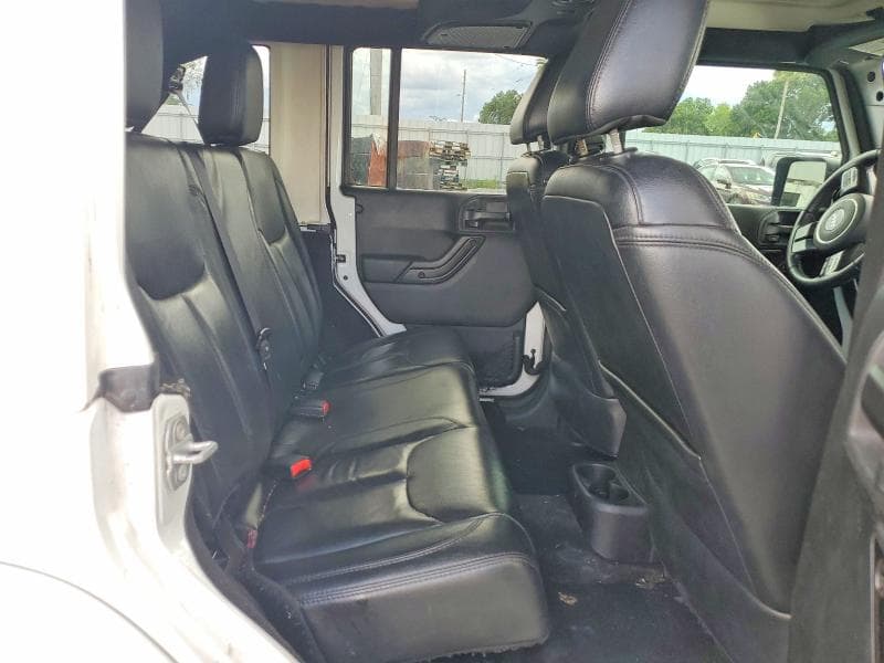 2017 JEEP WRANGLER UNLIMITED SAHARA 11