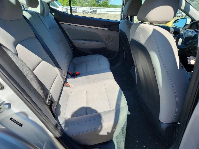 2017 HYUNDAI ELANTRA SE 10