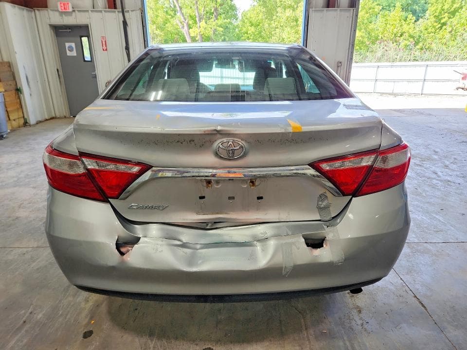2017 TOYOTA CAMRY LE 6