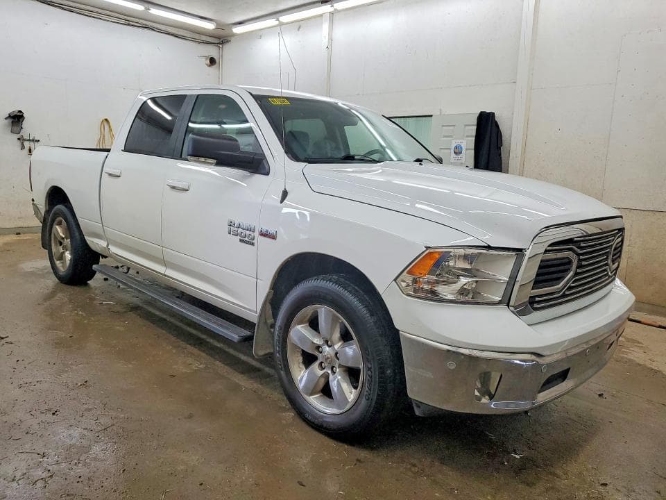2019 RAM 1500 CLASSIC SLT 4
