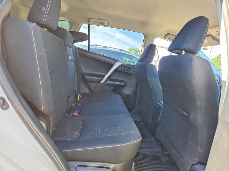 2018 TOYOTA RAV4 11