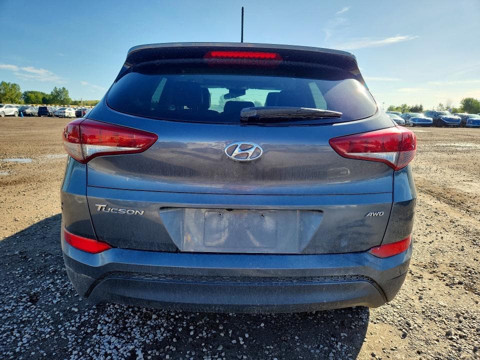 2017 HYUNDAI TUCSON SE 6