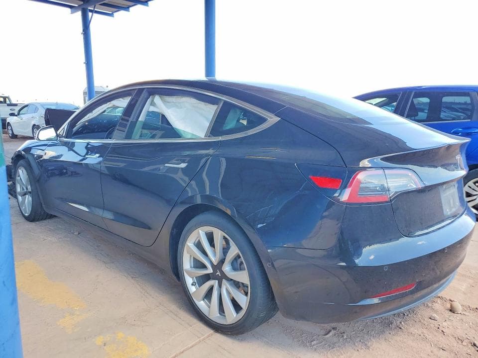 2018 TESLA MODEL 3 2