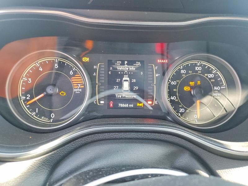 2021 JEEP CHEROKEE LATITUDE PLUS 9