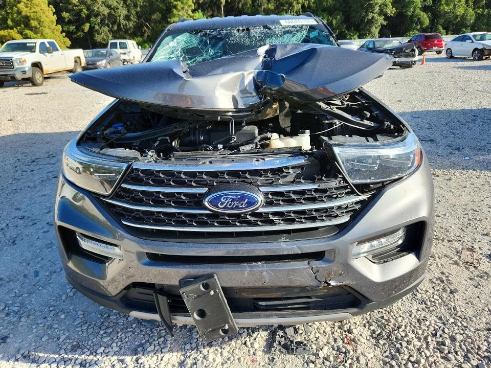 2022 FORD EXPLORER XLT 5