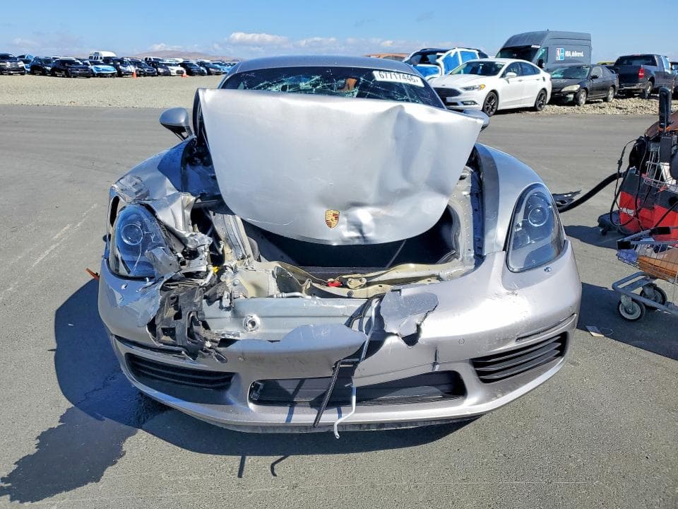 2019 PORSCHE CAYMAN BASE 5
