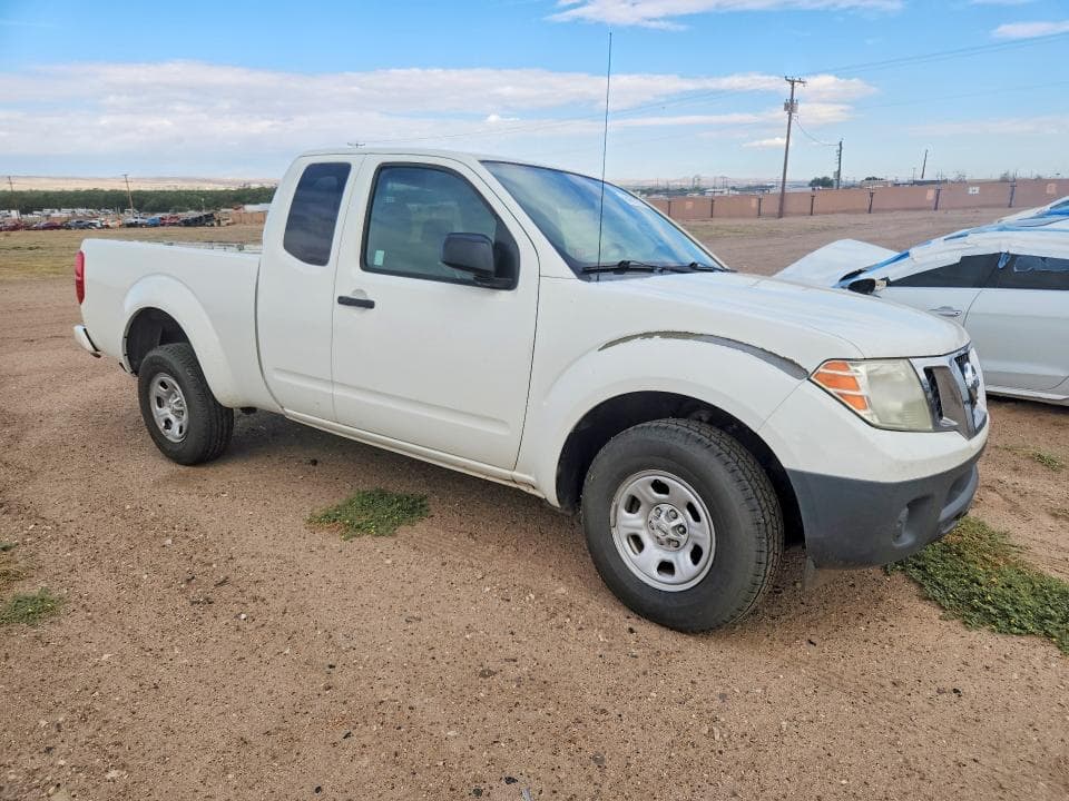 2017 NISSAN FRONTIER S 4
