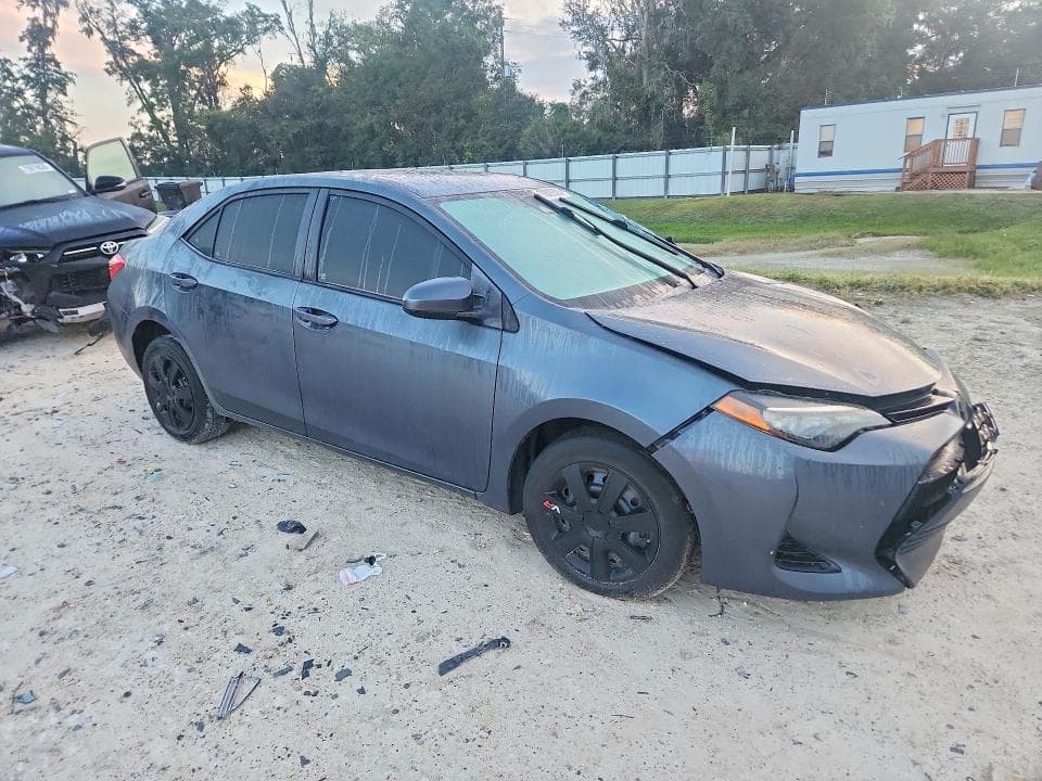 2017 TOYOTA COROLLA LE 4