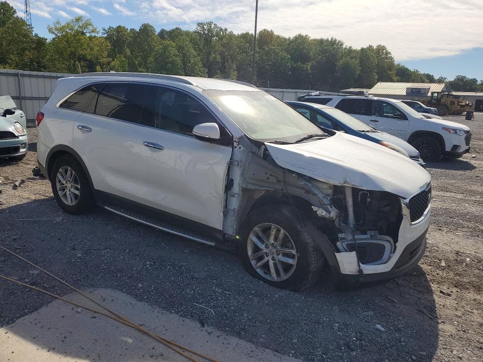 2018 KIA SORENTO LX 4