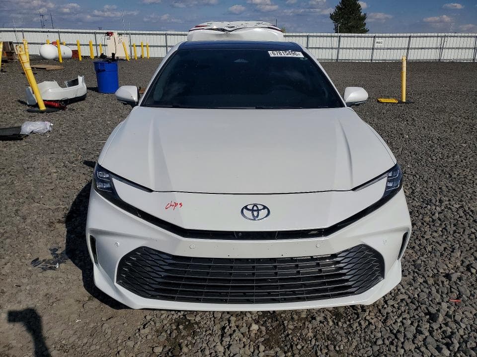 2026 TOYOTA CAMRY XLE 5