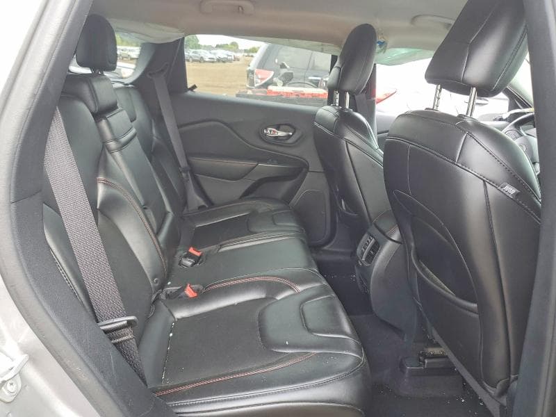 2019 JEEP CHEROKEE TRAILHAWK 11