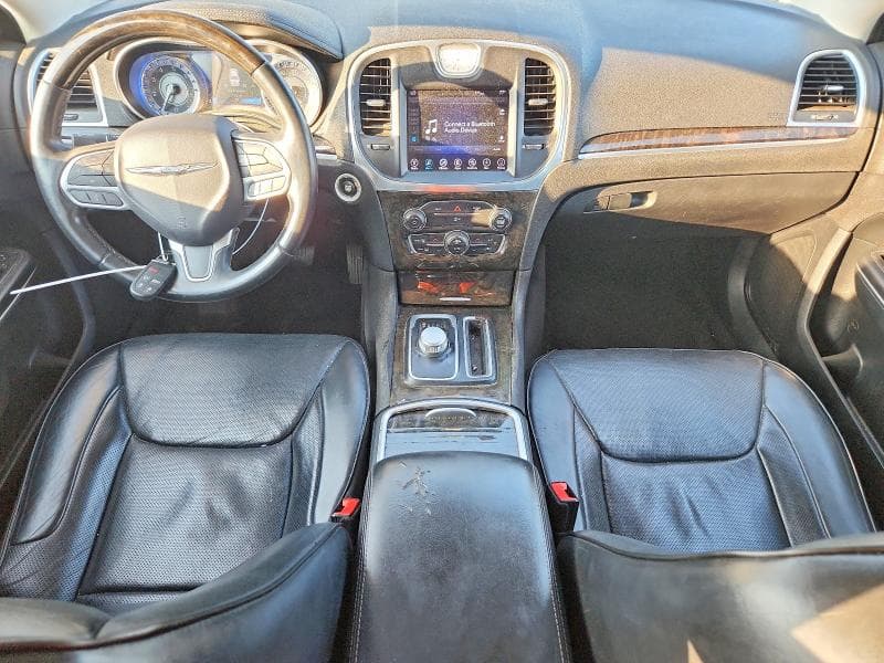 2017 CHRYSLER 300C 8