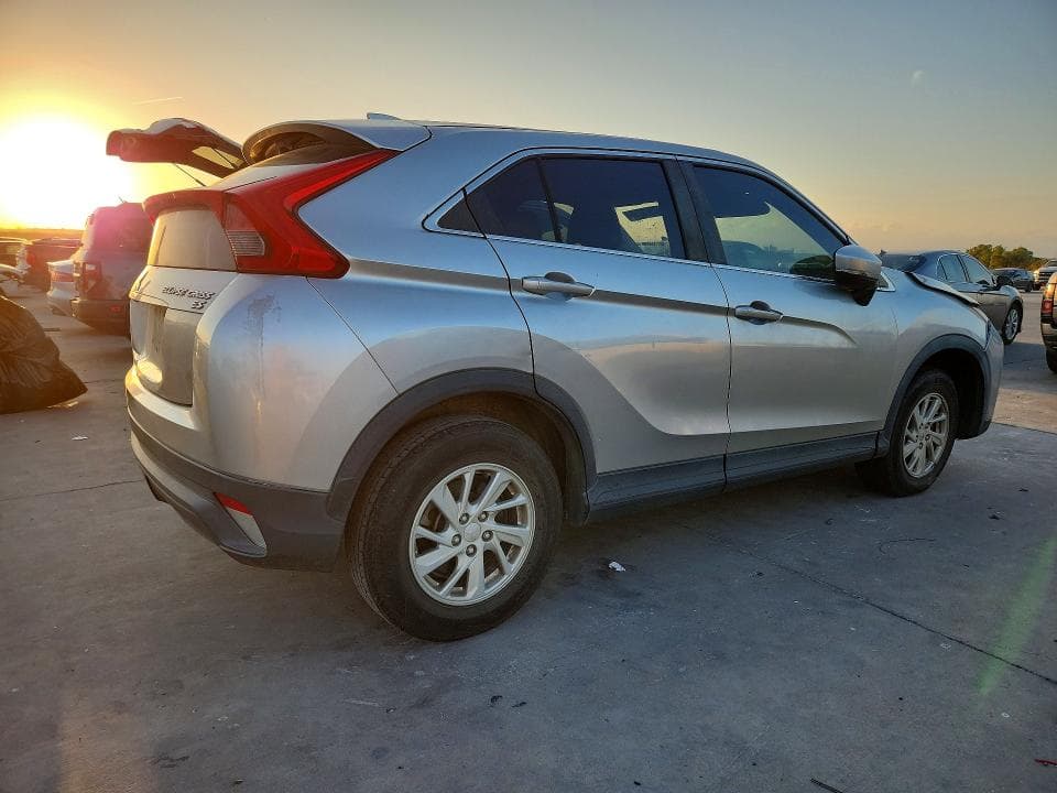 2019 MITSUBISHI ECLIPSE CROSS ES 3