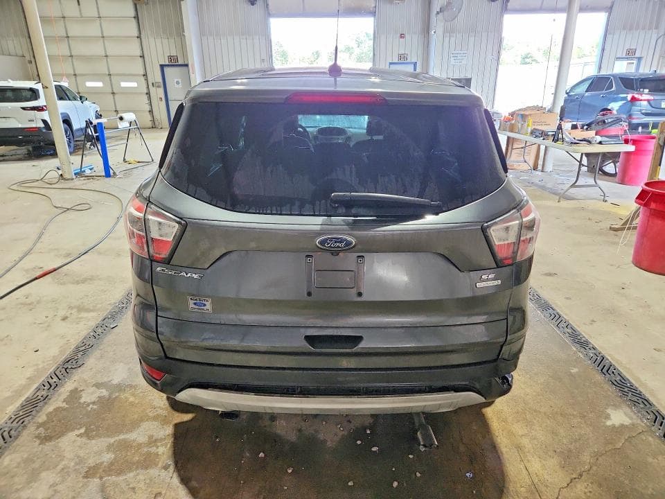 2017 FORD ESCAPE SE 6