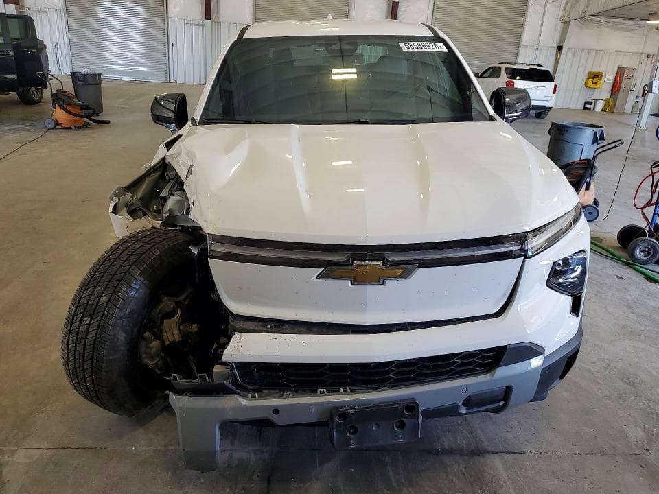 2025 CHEVROLET SILVERADO LT 5