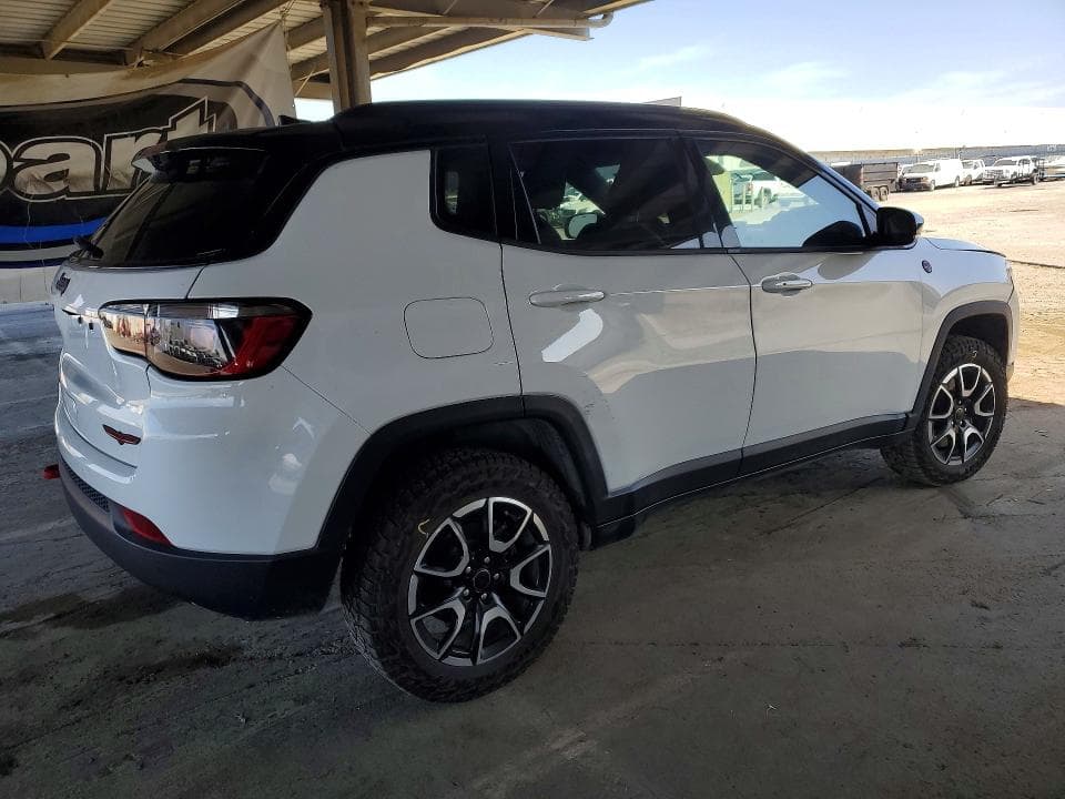 2025 JEEP COMPASS TRAILHAWK 3