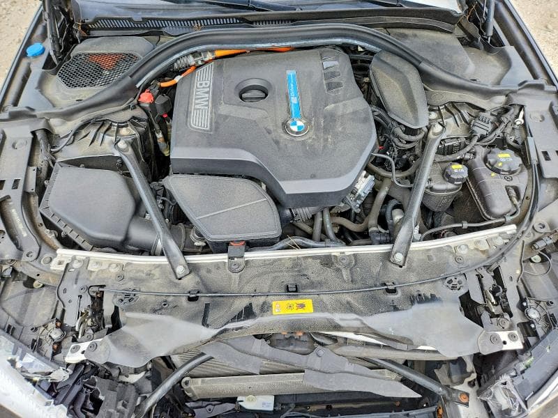 2018 BMW 530XE 11