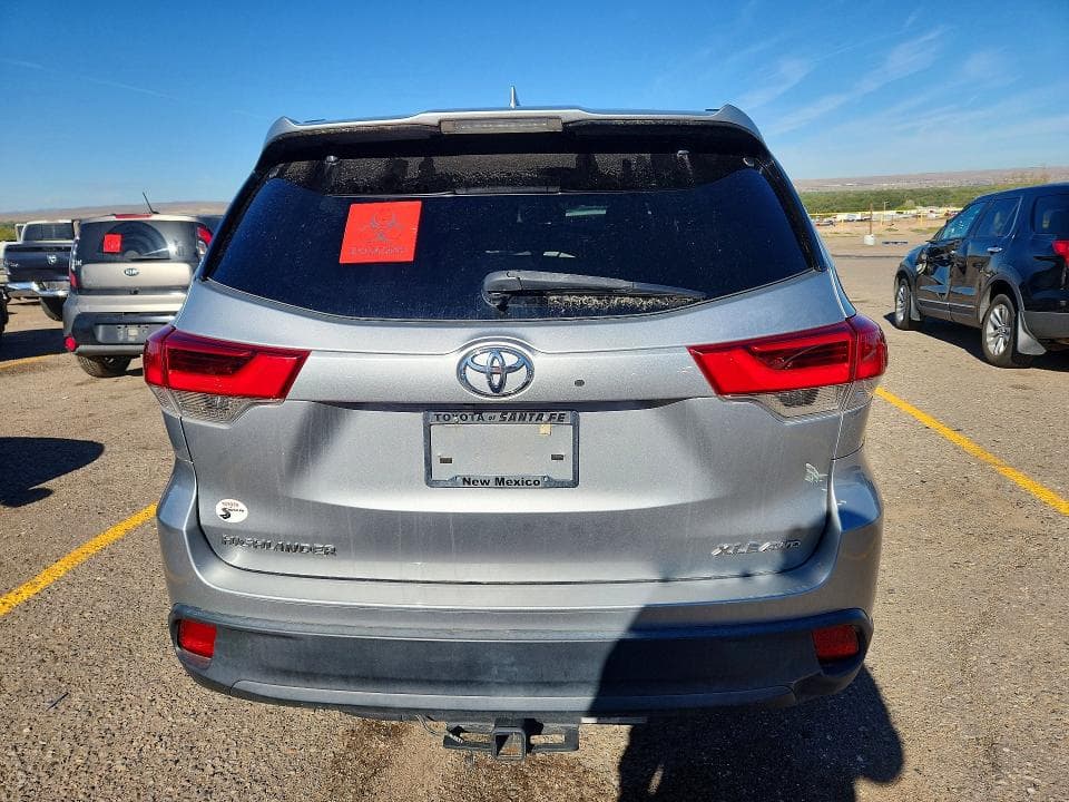 2019 TOYOTA HIGHLANDER XLE 6
