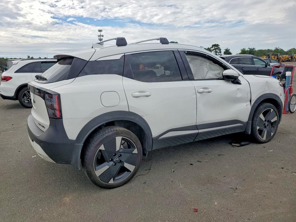 2025 NISSAN KICKS SR 3