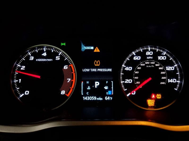 2018 MITSUBISHI ECLIPSE CROSS SE 9