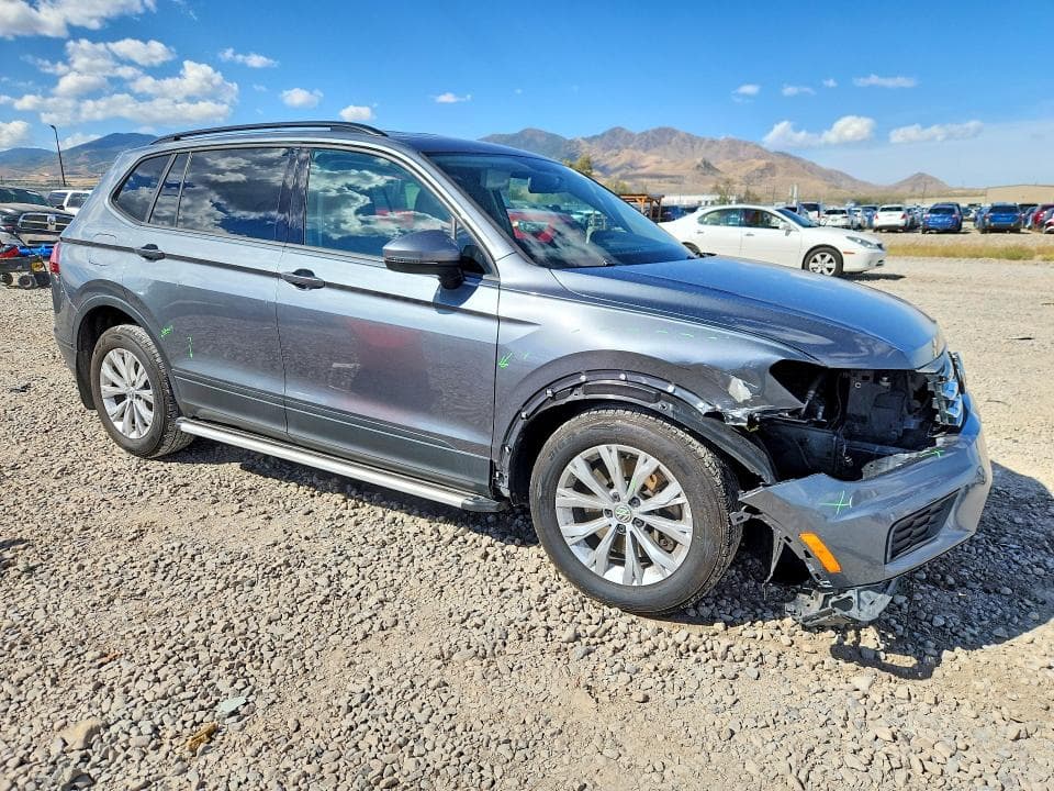 2018 VOLKSWAGEN TIGUAN S 4