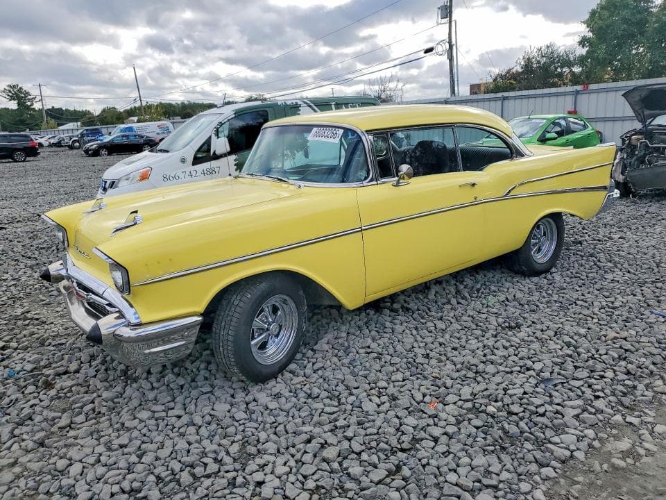 1957 CHEVROLET UK
