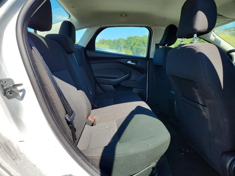 2017 FORD FOCUS SE 10