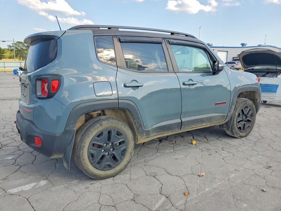 2018 JEEP RENEGADE TRAILHAWK 3