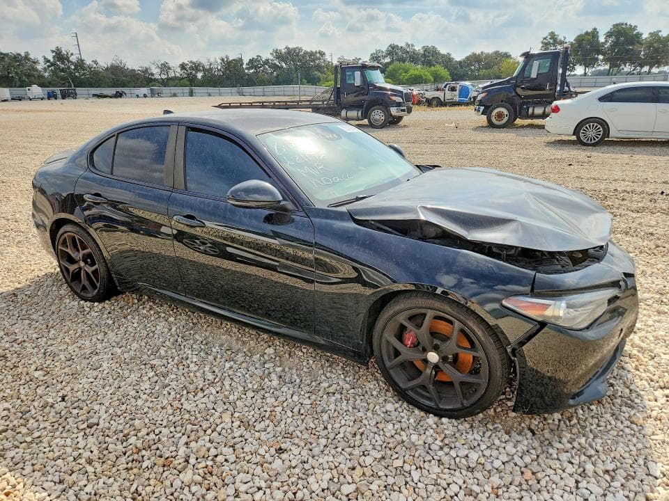 2019 ALFA ROMEO GIULIA 4