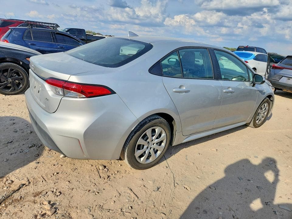 2025 TOYOTA COROLLA LE 3