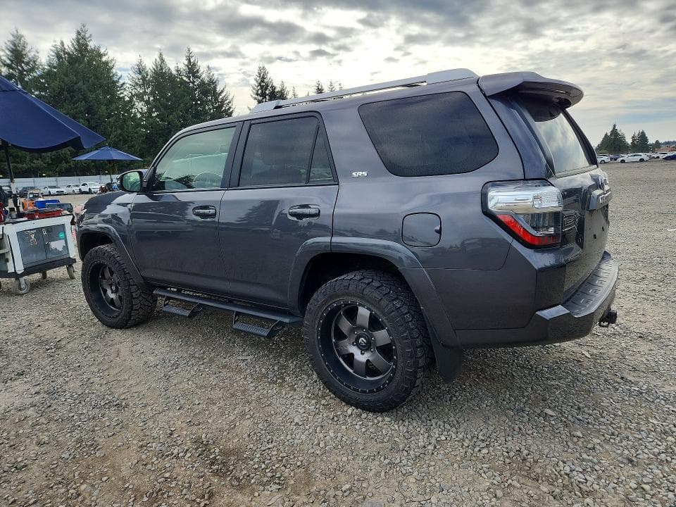 2018 TOYOTA 4RUNNER SR5 PREMIUM 2