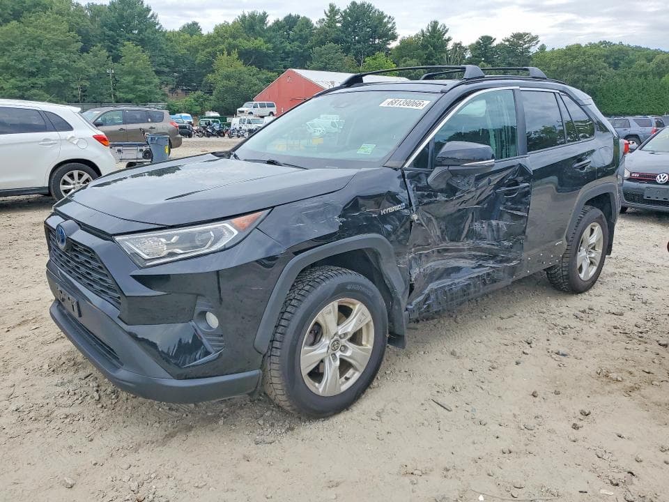 2021 TOYOTA RAV4 XLE - 1