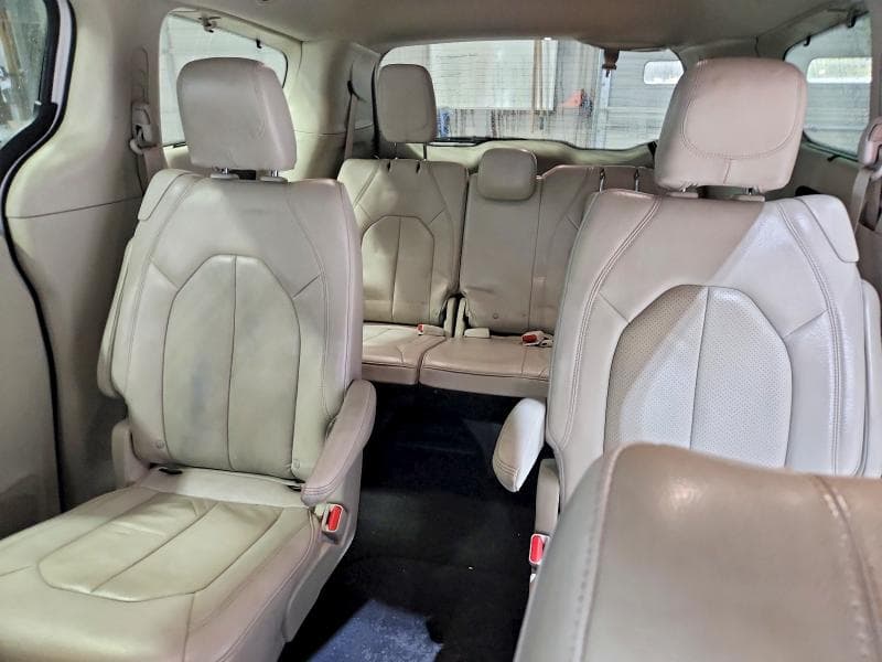 2021 CHRYSLER PACIFICA TOURING L 10