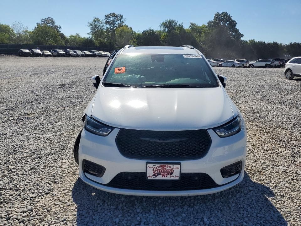 2023 CHRYSLER PACIFICA TOURING L 5