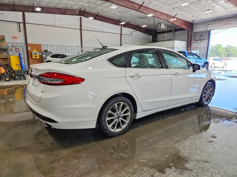 2017 FORD FUSION SE 3