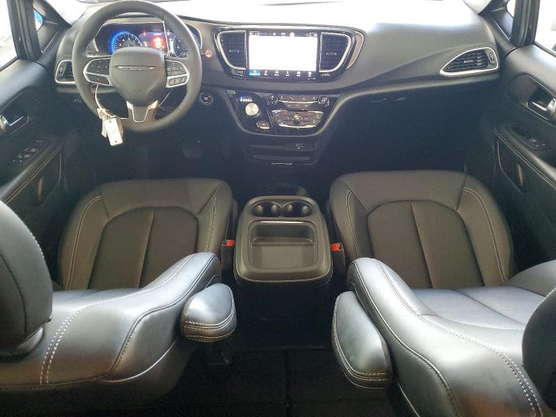 2027 CHRYSLER PACIFICA SELECT 8
