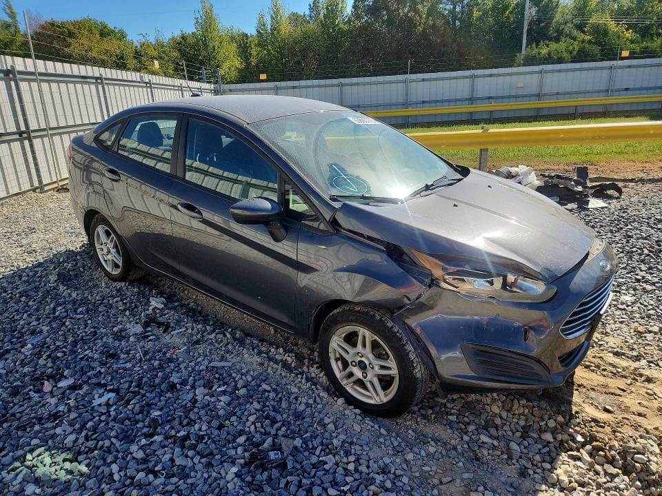 2017 FORD FIESTA SE 4