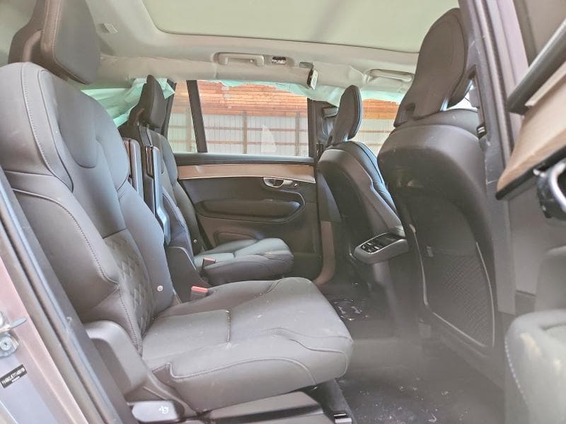 2026 VOLVO XC90 PLUS 11